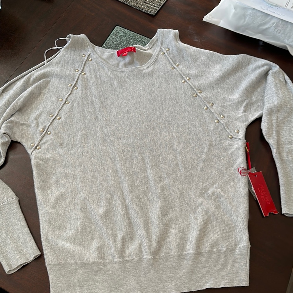 NWT Jennifer Lopez gray sweater with fun silver stud details & cut out shoulder!